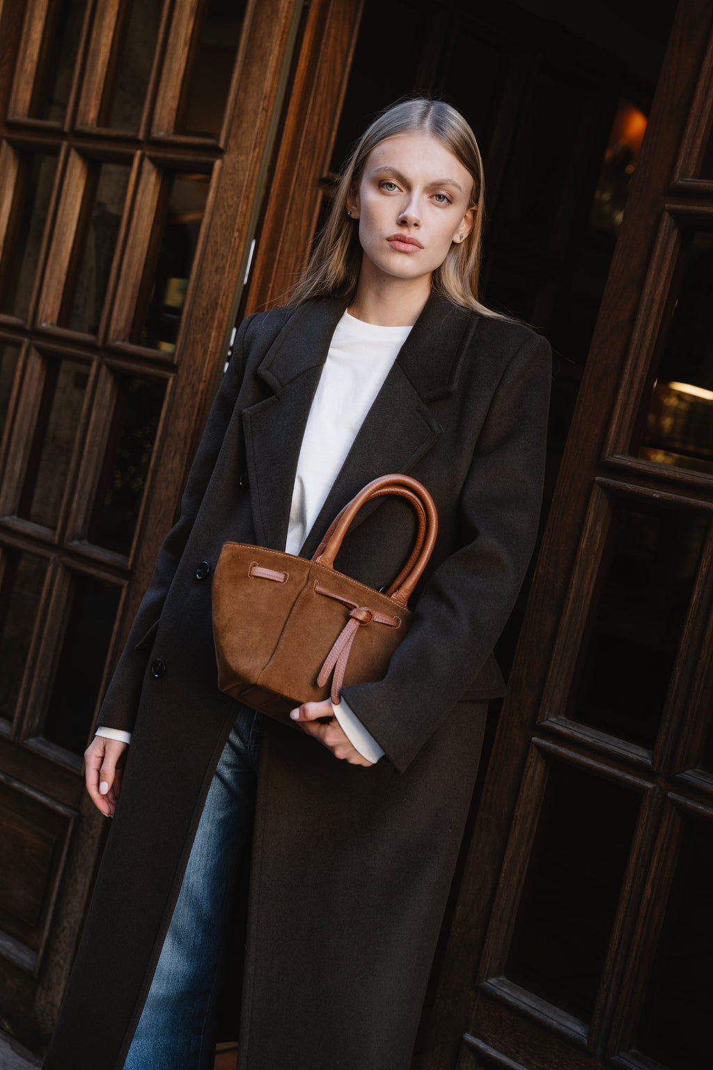 Warmi Carryall Leather Bag - Tan Suede
